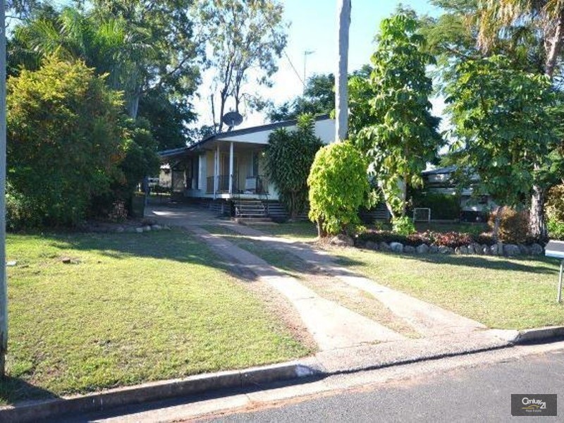 10 Lawson Drive, Moranbah QLD 4744