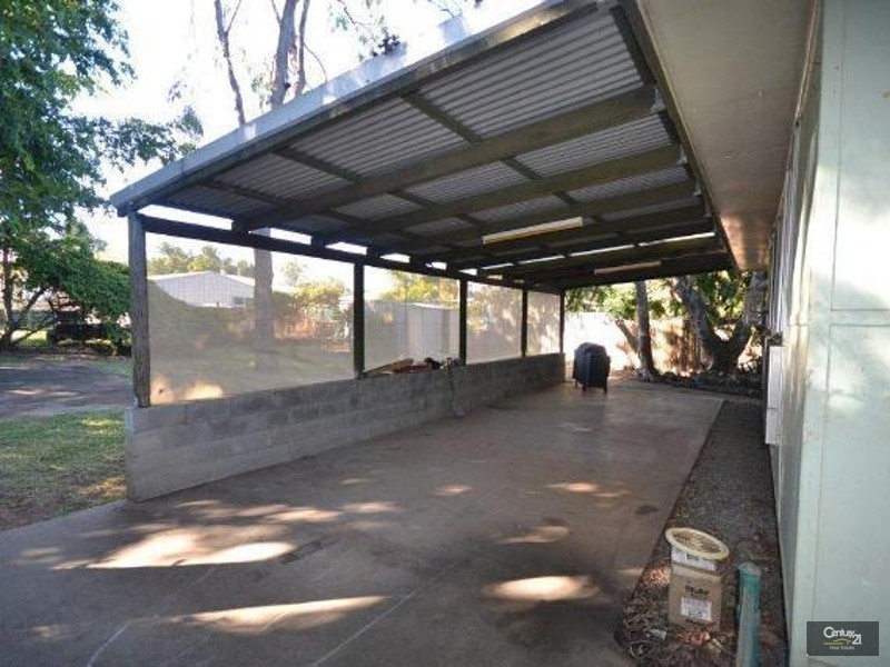 10 Lawson Drive, Moranbah QLD 4744