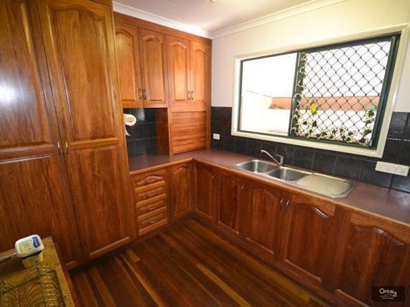 108 Mills Avenue, Moranbah QLD 4744