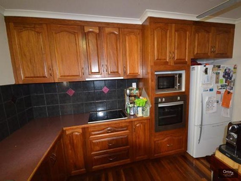 108 Mills Avenue, Moranbah QLD 4744