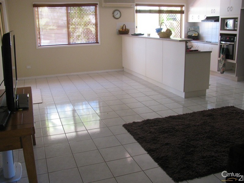 5 Chappell Court, Glenella QLD 4740