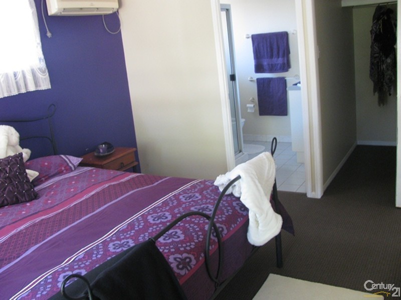 5 Chappell Court, Glenella QLD 4740