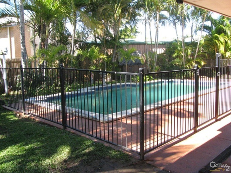 5 Chappell Court, Glenella QLD 4740