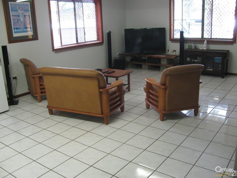 5 Hillside Terrace, Mount Pleasant QLD 4740