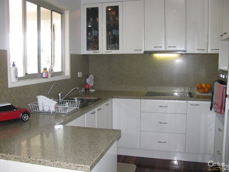 22 Viola Street, Glenella QLD 4740