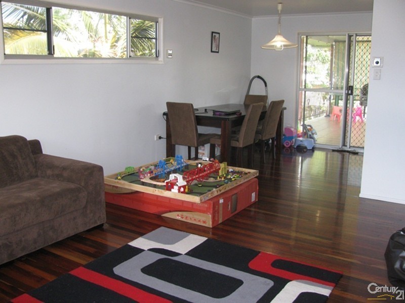 22 Viola Street, Glenella QLD 4740