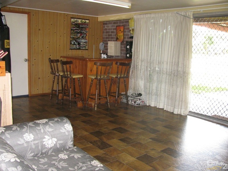 22 Viola Street, Glenella QLD 4740