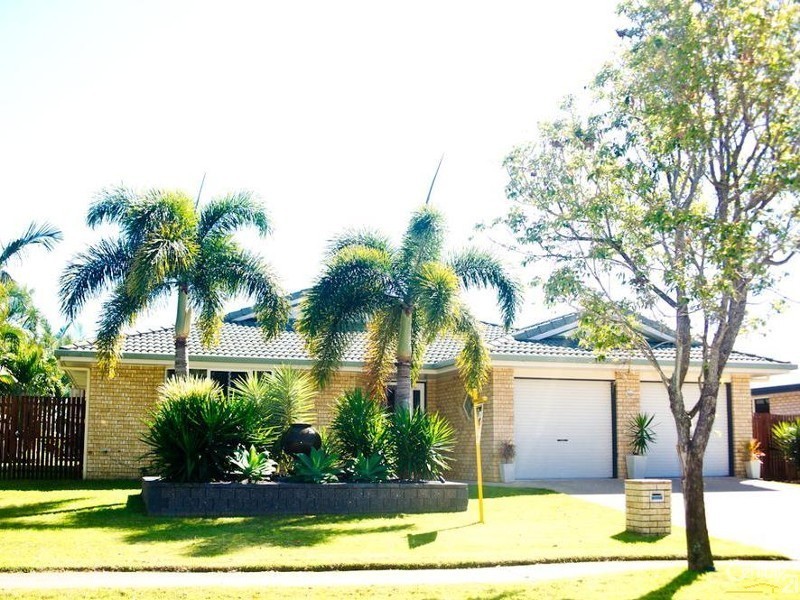 36 Spinnaker Way, Bucasia QLD 4750