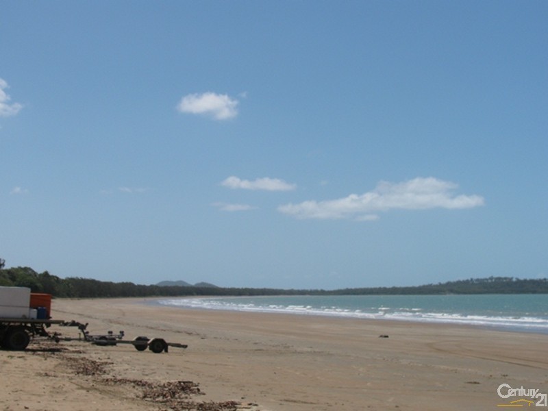 14 Crescent Street, Armstrong Beach QLD 4737