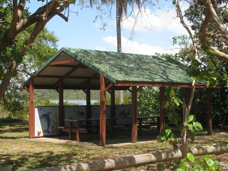 14 Crescent Street, Armstrong Beach QLD 4737