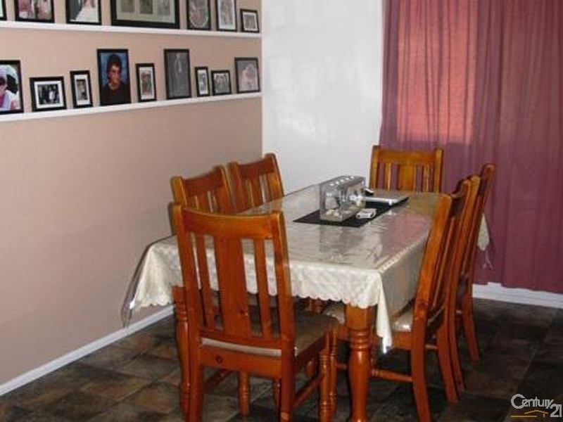 26 Luscombe Street, Walkerston QLD 4751