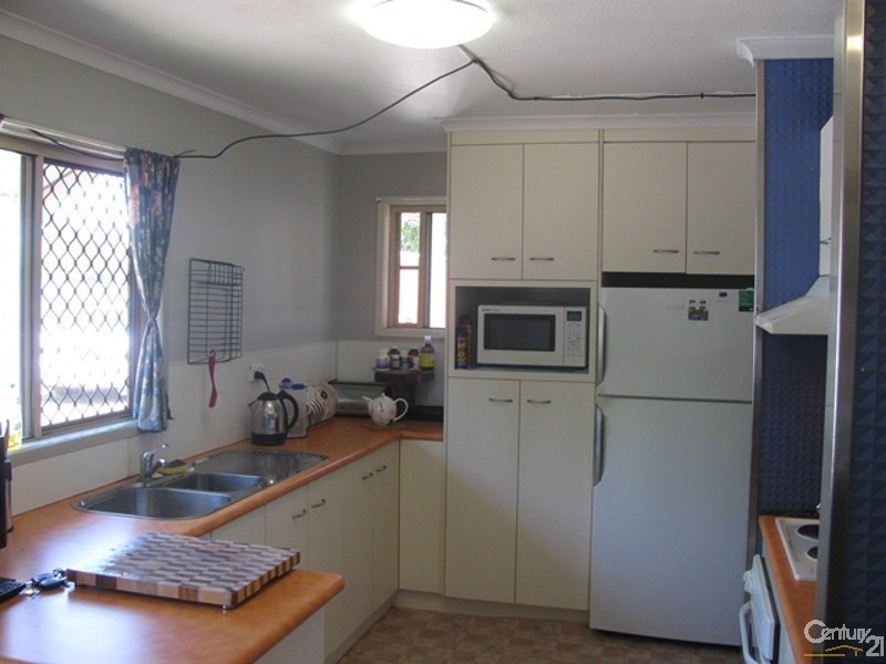 8 Knobel Street, North Mackay QLD 4740