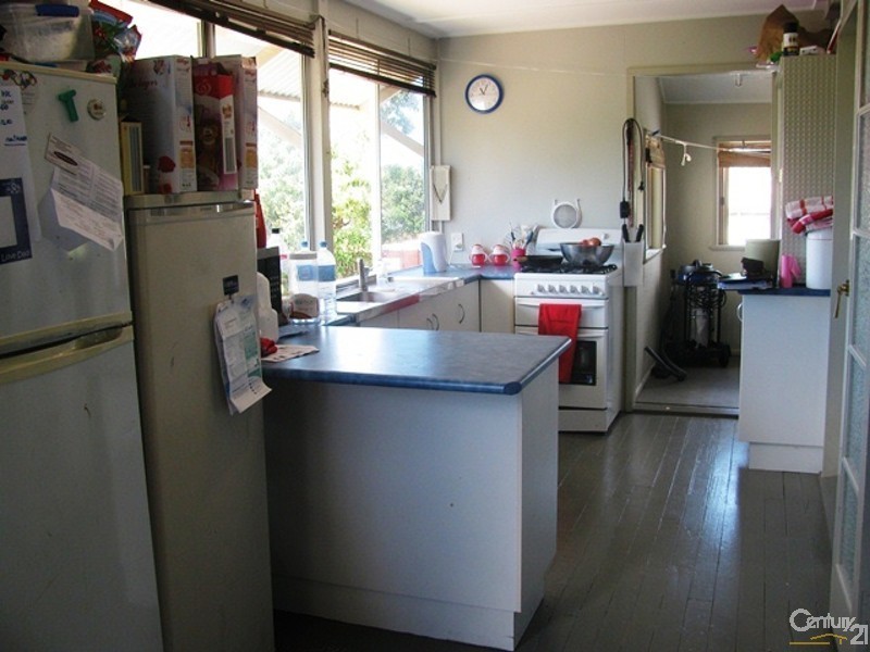 8 Knobel Street, North Mackay QLD 4740