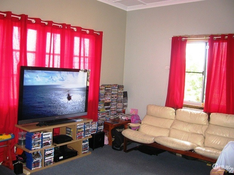 8 Knobel Street, North Mackay QLD 4740