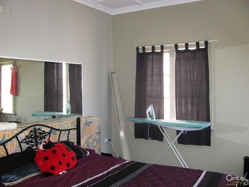 8 Knobel Street, North Mackay QLD 4740