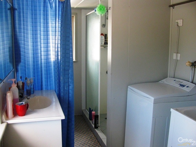 8 Knobel Street, North Mackay QLD 4740