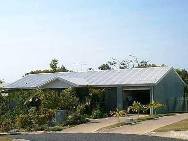 32 Grace Crescent, Slade Point QLD 4740