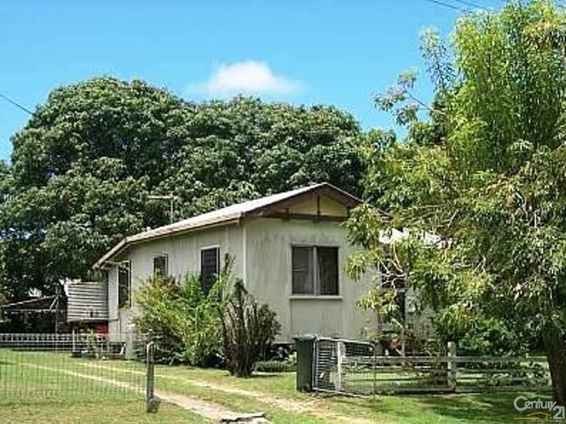 31 Robin Street, Slade Point QLD 4740