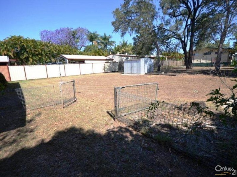 8 Herbert Court, Moranbah QLD 4744