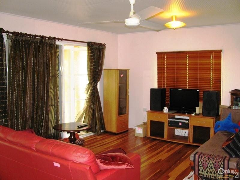 12 Daniel Street, North Mackay QLD 4740