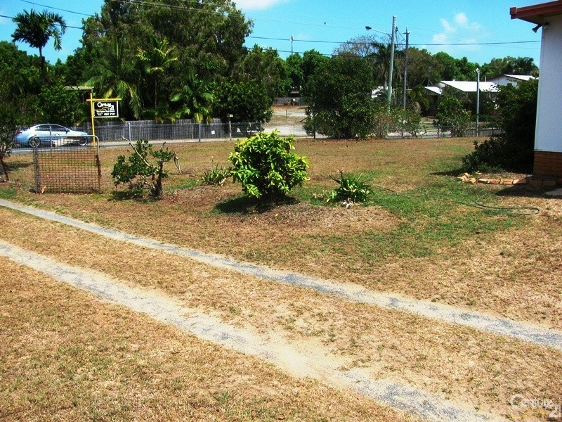 247 Slade Point Road, Slade Point QLD 4740