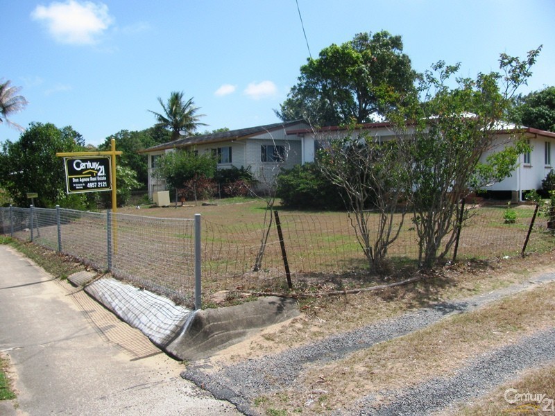 247 Slade Point Road, Slade Point QLD 4740