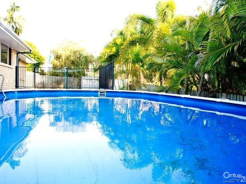 26 McLaughlin Drive, Eimeo QLD 4740