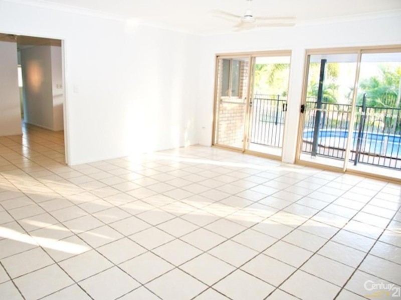 26 McLaughlin Drive, Eimeo QLD 4740