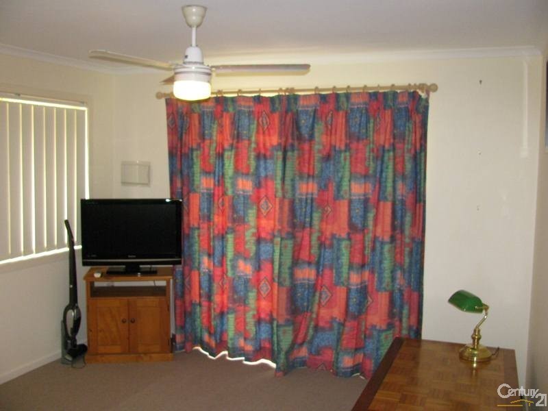 8/4 Don Wright Court, Andergrove QLD 4740