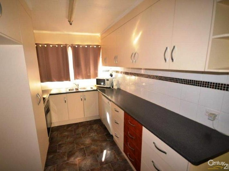 35 Belyando Avenue, Moranbah QLD 4744