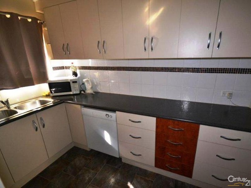 35 Belyando Avenue, Moranbah QLD 4744