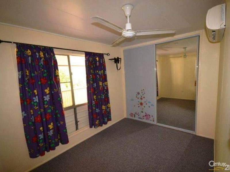 35 Belyando Avenue, Moranbah QLD 4744