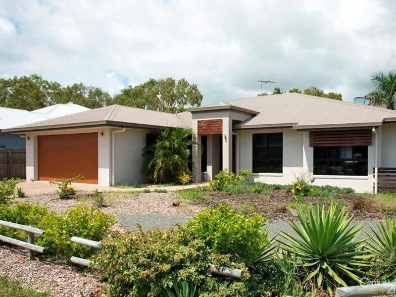 42 Corella Way, Blacks Beach QLD 4740