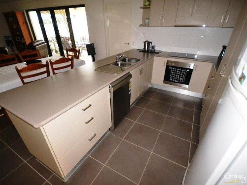 84 Lambert Drive, Moranbah QLD 4744