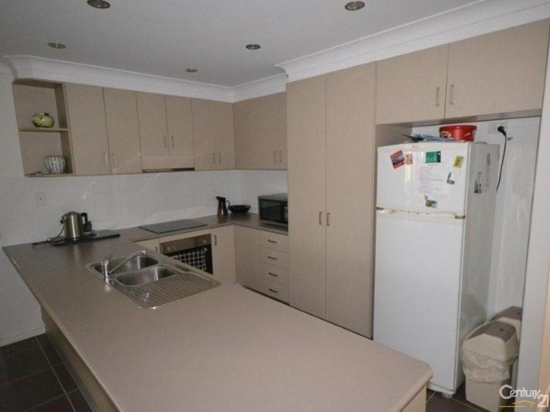 84 Lambert Drive, Moranbah QLD 4744