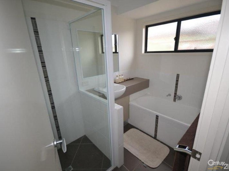 84 Lambert Drive, Moranbah QLD 4744