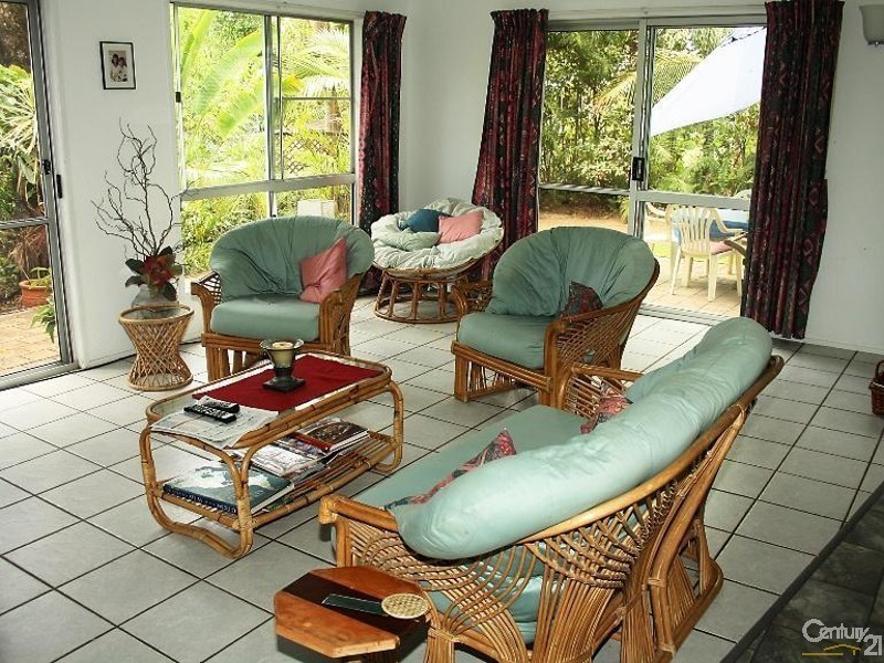 144 Waverley Street, Bucasia QLD 4750