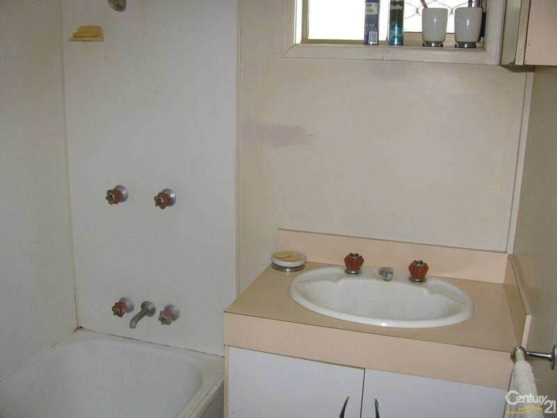 2  Miller Court, Mount Pleasant QLD 4740