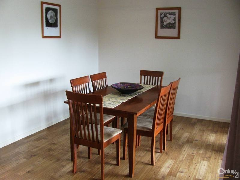 2 Carlow Close, Rural View QLD 4740