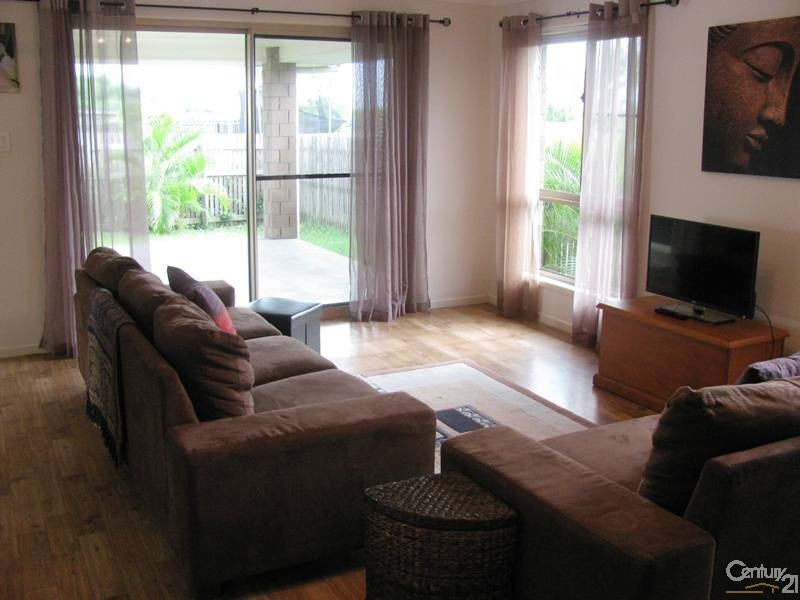 2 Carlow Close, Rural View QLD 4740