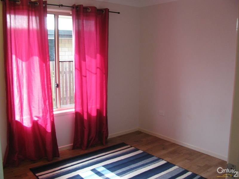 2 Carlow Close, Rural View QLD 4740