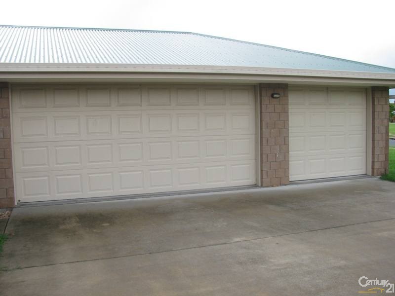 2 Carlow Close, Rural View QLD 4740