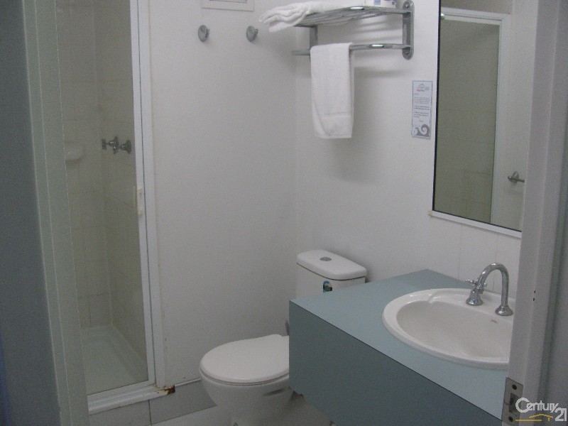 126/6 Beach Road, Dolphin Heads QLD 4740