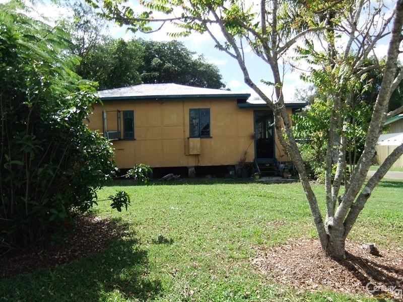 19 Mary Street, Mirani QLD 4754