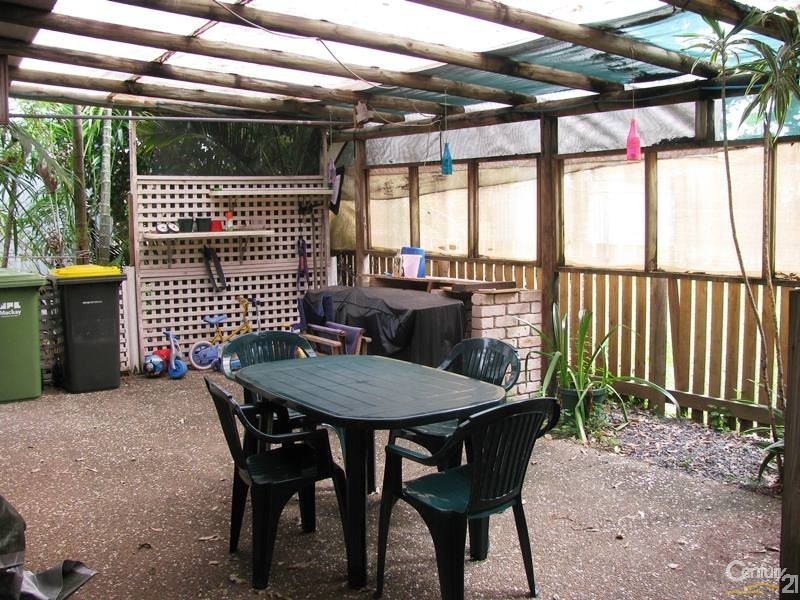 40 Hoey Street, East Mackay QLD 4740