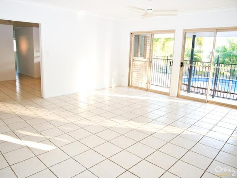 26 McLaughlin Drive, Eimeo QLD 4740