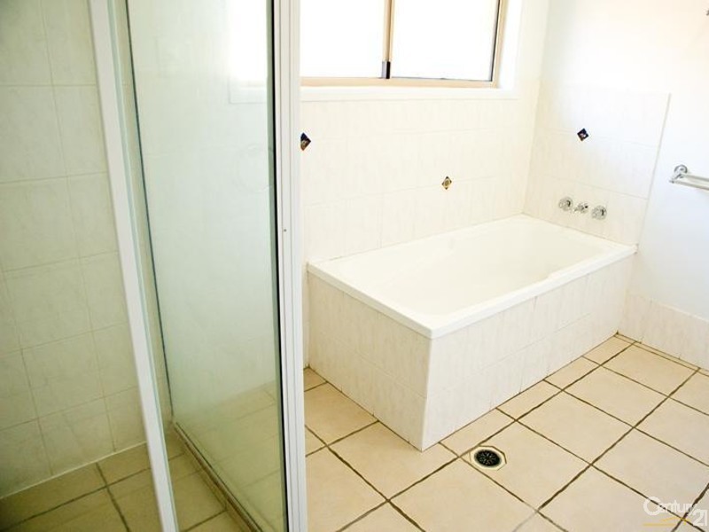 26 McLaughlin Drive, Eimeo QLD 4740