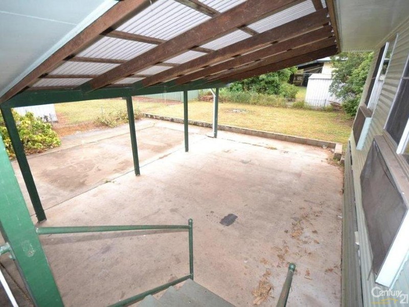 2 Holt Court, Moranbah QLD 4744