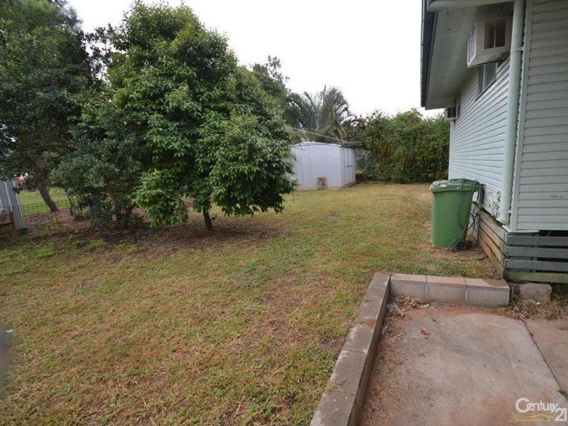 2 Holt Court, Moranbah QLD 4744