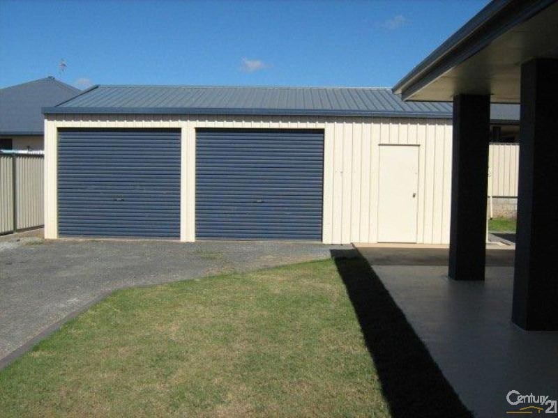 20 Norton Court, Moranbah QLD 4744